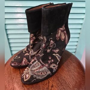 Nicole Vintage Black Floral Baroque Heeled Boots, Size 8